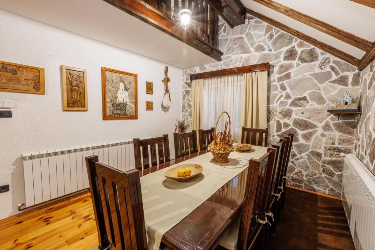 Family Spa Apartments Sunny&Shiny Savnik 部屋 写真